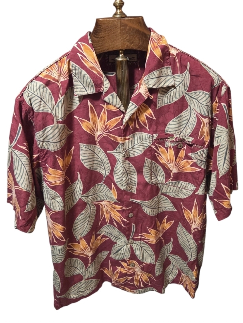 Tommy Bahamas Red Floral Silk Hawaiian Aloha Button Shirt Size Large
